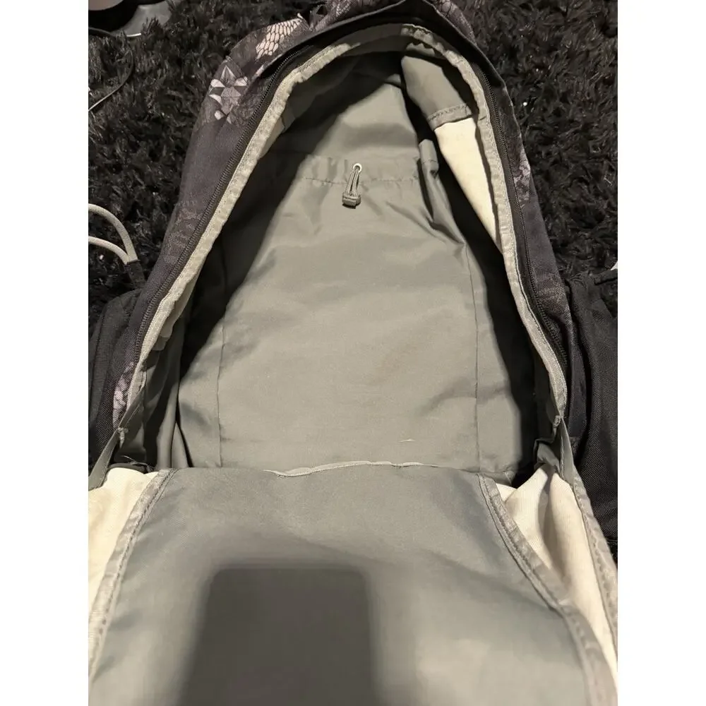 Nike Kobe Basketball Backpack Black Gray Sheath Logo Sports Book Bag